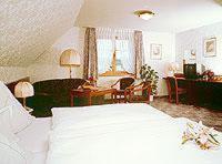 Hotel Restaurant Landhaus Koehle 노이킬흐 객실 사진